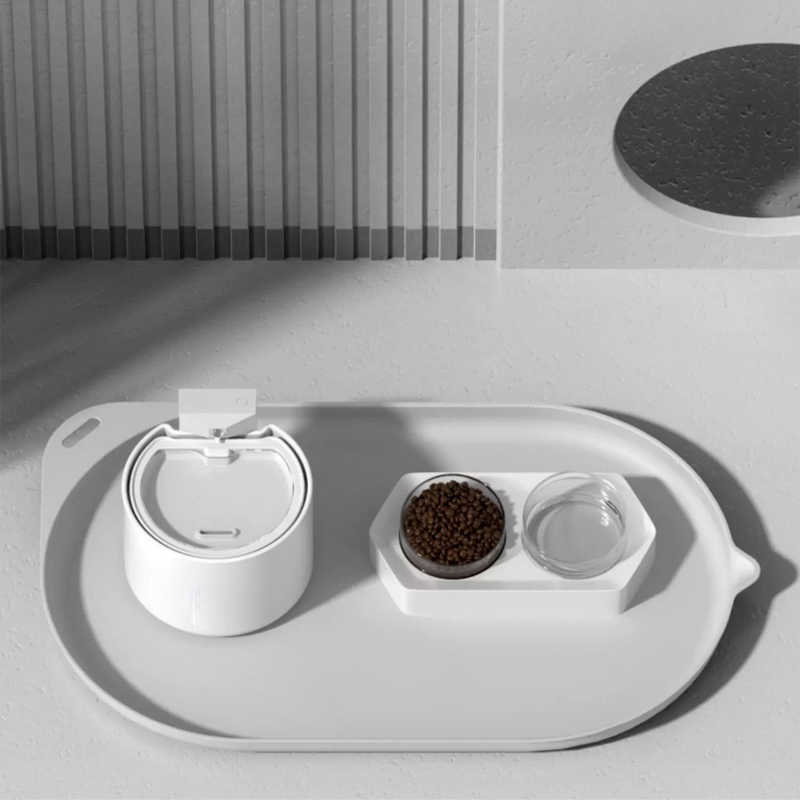 Large Food-Grade Pet Feeding Mat – Waterproof, Anti-Slip & Easy to Clean