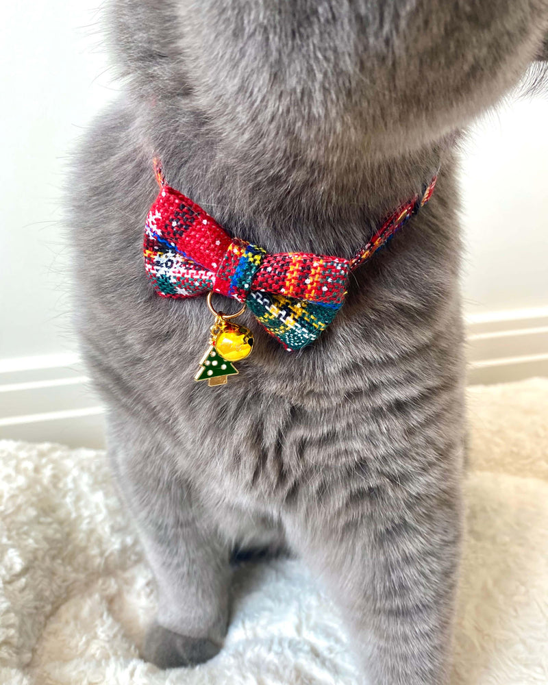 Hand-made Bow Tie Collar with Bell and Christmas Tree Deco For Dogs and Cats